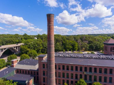 Ashton Mill 'in tarihi Cumberland kasabası Blackstone Nehri' ndeki hava manzarası, Rhode Island RI, ABD. 