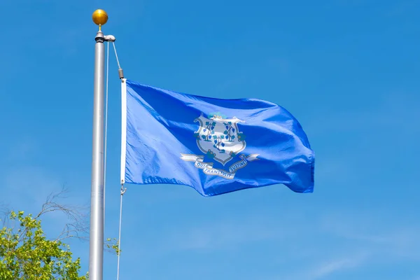Bandiera Del Connecticut Contro Cielo Blu Nel Villaggio Mystic Stonington — Foto Stock