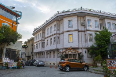 İstanbul 'un tarihi kenti Sultanahmet' te Amiral Tafdil Sk Caddesi üzerindeki Azade Hotel. İstanbul Tarihi Alanları UNESCO 'nun Dünya Mirasları Bölgesi.