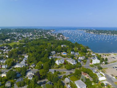 Marblehead Limanı hava manzaralı yatlar ABD 'nin Massachusetts MA eyaletindeki Marblehead kasabasında demirli.. 