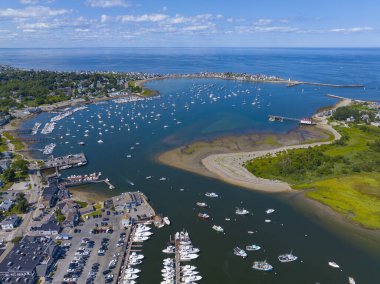 ABD 'nin Massachusetts MA, Scituate kasabasındaki Bulman Marine ve Harbor Marina da dahil olmak üzere liman hava görüntüsünü kaldırın.. 