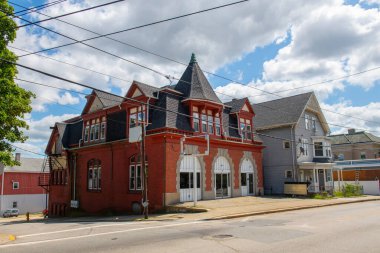 Central Falls tarihi itfaiye istasyonu 555 Broad Caddesi, Central Falls 'un tarihi şehir merkezi, Rhode Island RI, ABD. 