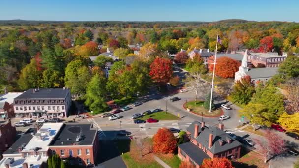Concord Historische Centrum Luchtfoto Uitzicht Herfst Met Gebladerte Main Street — Stockvideo