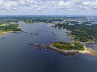 Piscataqua Nehri 'nin küçük limanı Atlantik Okyanusu manzarası ve Fort Stark Eyalet Tarihi Sitesi New Castle, New Hampshire NH, ABD. 
