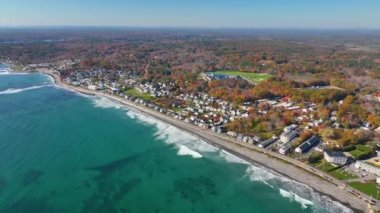 Long Sands Beach hava görüntüsü sonbaharda York Beach kasabasında Maine ME, ABD. 