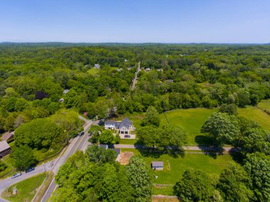 Güney Hamilton ve Hamilton, Massachusetts MA, ABD 'deki Bay Road' daki kırsal manzara manzarası.. 