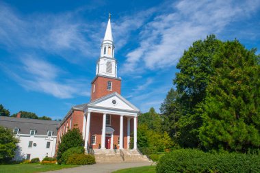 Weston, Massachusetts MA 'nın tarihi şehir merkezinde, Boston Post Yolu 320 numaradaki St. Peter' s Episcopal Kilisesi..  