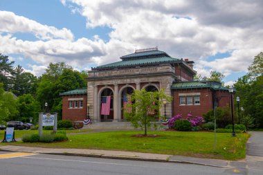 Lawrence Kütüphanesi, ABD 'nin Massachusetts MA eyaletinin Pepperell şehrinin tarihi şehir merkezinde bulunan 15.. 