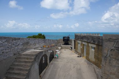 St. Catherine Kalesi, Bermuda 'daki St. George' s Town yakınlarında. Tarihi St. George ve Tahkimatları 2000 yılından beri bir Dünya Mirası Alanıdır.. 