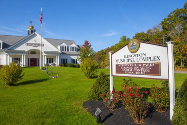 Kingston Belediye Binası, 26 Evergreen Caddesi Kingston, Massachusetts MA, ABD 'nin tarihi şehir merkezinde.. 