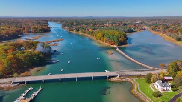 York River Bridge Über York River Luftaufnahme Herbst Und Wiggly — Stockvideo