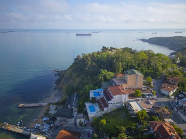 Kumkoy tarihi kent merkezi Ceneviz kalesi Karadeniz kıyısı, Kumkoy, İstanbul Sariyer ilçesi, Türkiye. 