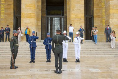 Ankara şehir merkezinde Mustafa Kemal Atatürk anıtı Anitkabir 'de nöbetçi değiştirme töreni. 