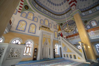 İstanbul 'un Sariyer ilçesine bağlı tarihi Kumkoy ilçesindeki Kilyos Merkez Camii Camii' nin içi. 