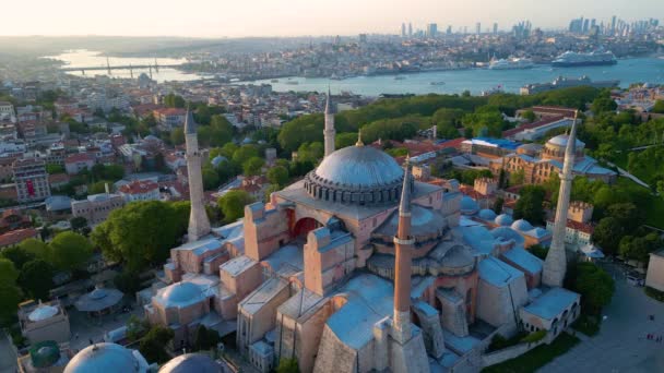 Hagia Sophia Vista Aérea Pôr Sol Com Chifre Dourado Fundo — Vídeo de Stock