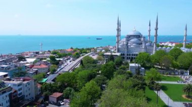 Sultanahmet 'in tarihi İstanbul kenti Sultanahmet' teki Mavi Cami Sultanı Ahmet Camii hava manzaralı. İstanbul Tarihi Alanları, 1985 yılından bu yana UNESCO 'nun Dünya Mirasları Alanıdır.. 