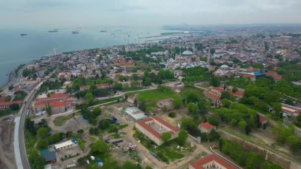 Blue Mosque Hagia Sophia Topkapi Palace Aerial View Bosporus Strait — Stock Video