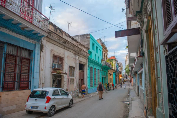 Küba Nın Başkenti Havana Daki Obrapia Ile Lamparilla Caddesi Arasındaki - Stok İmaj
