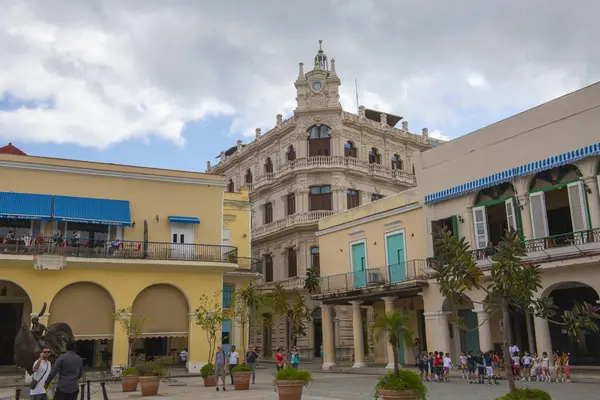 オールド タウン スクエアにあるホテル パラシオ クエト プラザ ヴィジャ キューバのオールド ハバナ Habana — ストック写真