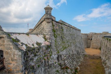 Castillo de Los Tres Reyes del Morro, Küba 'nın Havana limanının ağzında. Eski Havana bir Dünya Mirası Alanı. 