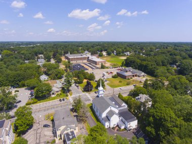 Hampton tarihi şehir merkezi hava manzarası First Congregational Church ve Hampton Academy, Hampton, New Hampshire NH, ABD. 