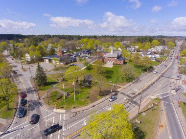 Tewksbury Belediye Binası hava görüntüsü ilkbaharda 1009 Main Caddesi 'nde Tewksbury, Middlesex County, Massachusetts MA, ABD. 