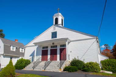 St. Martha Katolik Kilisesi, Plainville, Massachusetts MA, ABD 'nin tarihi şehir merkezinde 227 Güney Caddesi' nde.. 