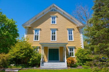 Boxford, Massachusetts MA, ABD 'nin tarihi şehir merkezinde 4 Middleton Yolu' ndaki tarihi konut binası.. 