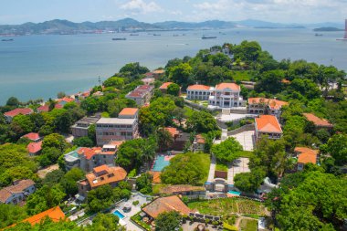 Gulangyu hava görüntüsü Sunlight Rock Dağı (Lit-kong-giam, Riguangyan), Xiamen, Fujian Eyaleti, Çin 'deki 8. Gulangyu UNESCO 'nun Dünya Mirası Bölgesi.