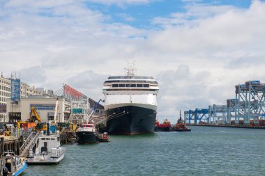 Hollanda Amerikan Hattı 'ndaki Volendam yolcu gemisi, Boston, Massachusetts MA, ABD' deki Cruise Limanı 'na yanaştı..