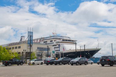 Hollanda Amerikan Hattı 'ndaki Volendam yolcu gemisi, Boston, Massachusetts MA, ABD' deki Cruise Limanı 'na yanaştı..