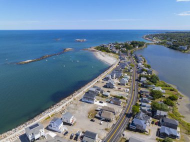 Straits Pond ve Hull sahili hava manzarası Atlantik Bulvarı yakınlarındaki Hull, Massachusetts MA, ABD. 