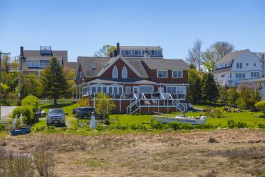 ABD 'nin Massachusetts MA, Scituate kasabasındaki First Cliff köyündeki tarihi rıhtım evi.. 