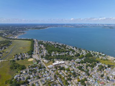 Quincy, Massachusetts MA, ABD 'deki Quincy Bay' de Houghs Neck hava görüntüsü. 