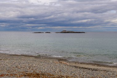 Kara Kaya Cohasset 'in Kara Kaya Sahili' nden Hull, Massachusetts MA, ABD. 