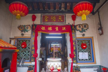 Tian Teck Keng (Tian De Gong) Tapınağı tarihi şehir merkezi Melaka 'da Jalan Hang Jebat Caddesi' nde. Malacca Boğazı 'nın tarihi şehirleri UNESCO' nun Dünya Mirası Alanıdır.. 