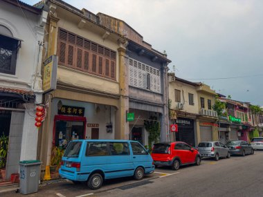 Malezya 'nın başkenti Melaka' da Lorong Hang Jebat Caddesi 'ndeki tarihi ticari binalar. Malacca Boğazı 'nın tarihi şehirleri bir Dünya Mirası alanıdır.. 