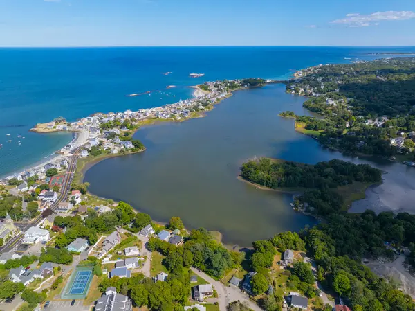 Hull, Massachusetts MA, ABD Atlantik Bölgesi 'nde Straits Pond ve Hull kıyı manzarası. 