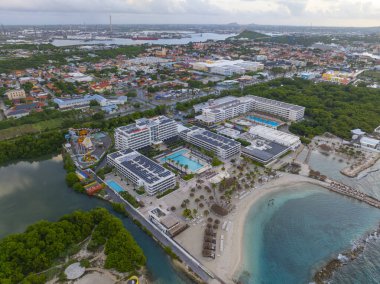 Corendon Oteli, Mangrove Sahili hava manzaralı sabah Otrobanda, Willemstad, Curacao 'da.. 