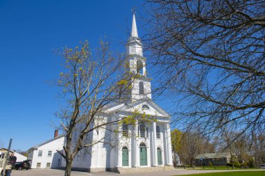 Mendon ve Uxbridge Kilisesi Üniterlik Cemaati tarihi şehir merkezi Mendon, Massachusetts MA 'da 13 Maple Caddesi' nde.. 