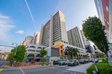 Güney Köprüsü Yolu 'ndaki Hong Lim Kompleksi binası. Çin Mahallesi' nde, Singapur 'un Outram semtinde, Yukarı Cross Caddesi' nde. Bu bina bir ikametgah.. 