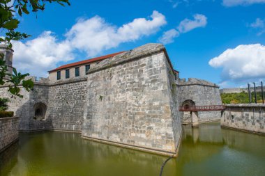 Castillo de la Real Fuerza, Küba 'nın Eski Havana kentindeki Plaza de Armas' da 1577 yılında inşa edilmiştir. Eski Havana bir Dünya Mirası Alanı. 