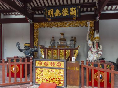 Thian Hock Keng Tapınağı Sunağı (Cennet Mutluluğu Sarayı). Bu tapınak, Singapur 'un merkez bölgesi Outram' da Telok Ayer Caddesi 'nde bulunan Mazu (Matsu) tapınağıdır..