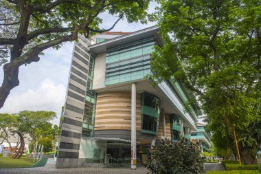 Singapur Yönetim Üniversitesi (SMU) Merkez Bölgesi Prinsep Caddesi 'ndeki Prinsep Caddesi' nde bulunan sütyenler üzerine Ekonomi Okulu, Singapur. 