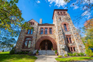 Gale Free Library Holden, Massachusetts MA, ABD 'nin tarihi şehir merkezinde, Highland Caddesi 23 numarada.. 