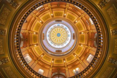 Michigan Eyalet Meclisi, Michigan Eyaleti 'nin 100 N Capitol Bulvarı, Lansing, Michigan MI, ABD' deki yasama hükümetidir.. 