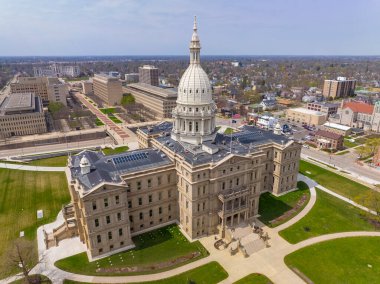 Michigan Eyalet Meclisi, Michigan Eyaleti 'nin 100 N Capitol Bulvarı, Lansing, Michigan MI, ABD' deki yasama hükümetidir.. 