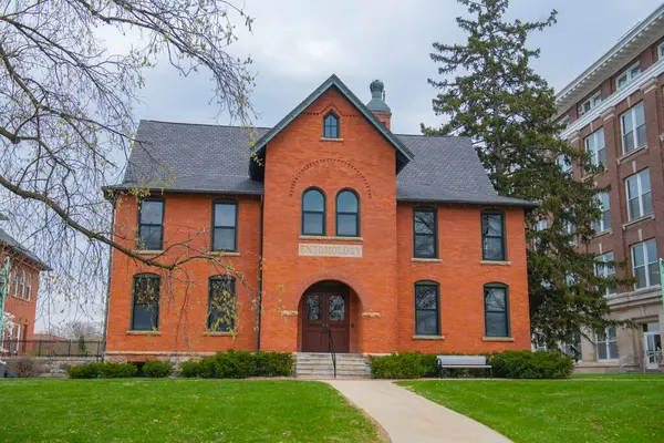 Cook Hall, Michigan Eyalet Üniversitesi, East Lansing, Michigan MI, ABD. 