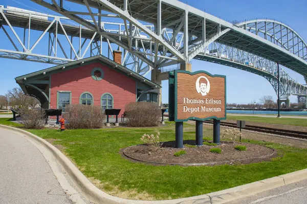 Thomas Edison Depot Müzesi namı diğer Grand Trunk Western Demiryolu Deposu 520 State Street, Port Huron, Michigan MI, ABD. 