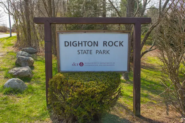 Dighton Rock State Park 'ın işareti Berkley, Massachusetts MA, ABD. 
